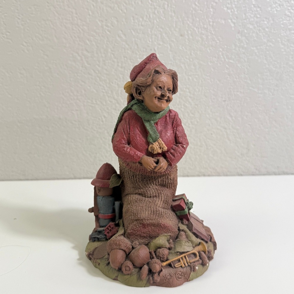 Vintage 1984 Tom Clark Gnome Noel Figurine Cairn Studio Christmas Decor 7.5 Inch